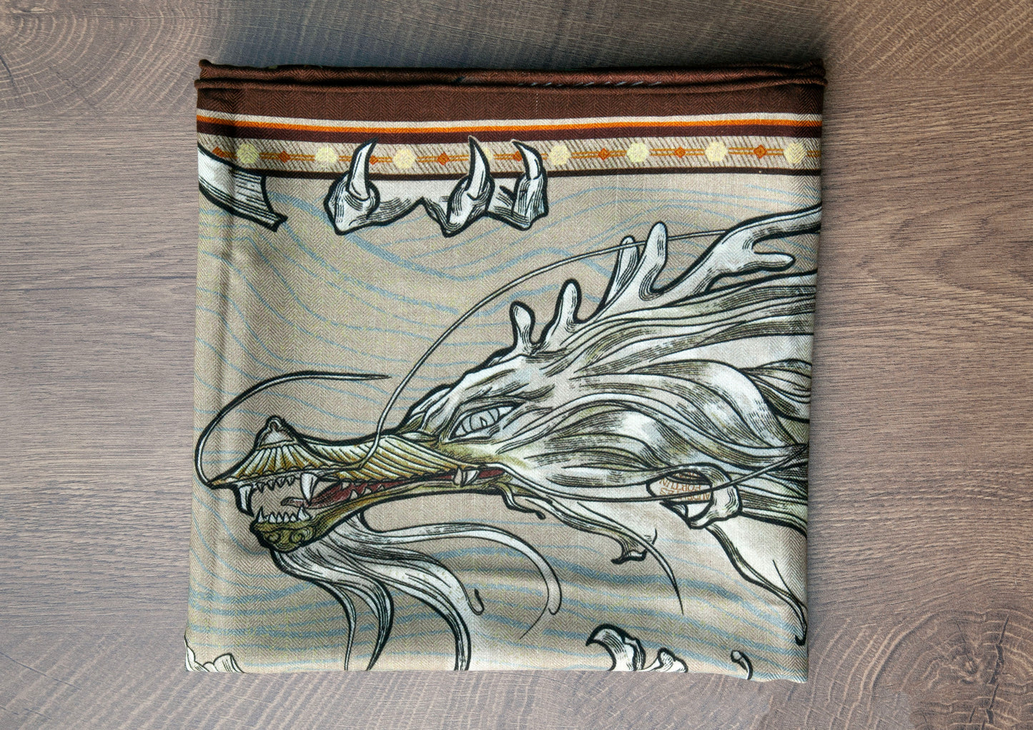 Mobius dragons scarf